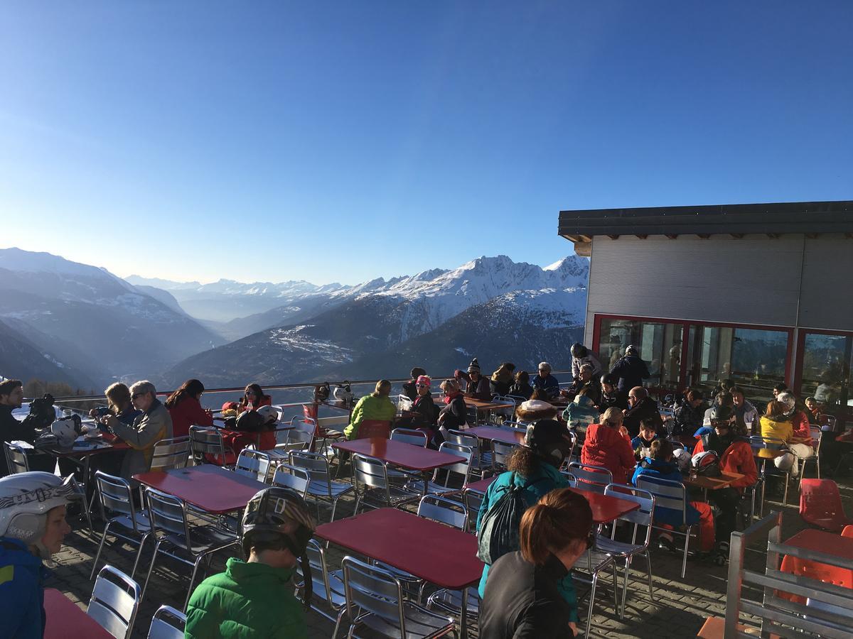 Restaurant Fleschboden Hostel Rosswald Екстериор снимка