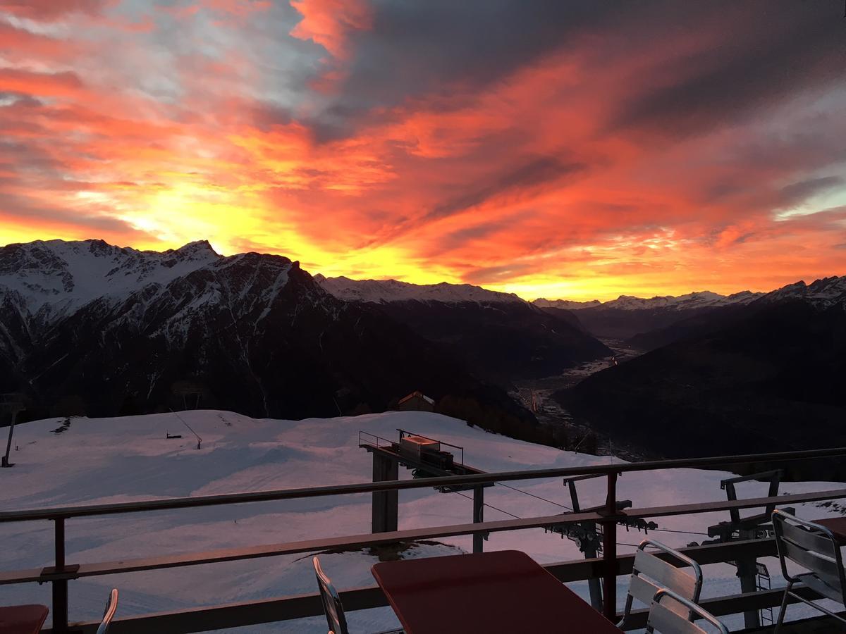Restaurant Fleschboden Hostel Rosswald Екстериор снимка