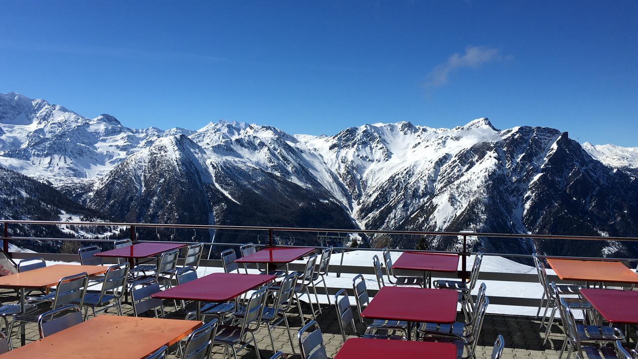 Restaurant Fleschboden Hostel Rosswald Екстериор снимка